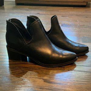 Blondo Waterproof Black Ankle Boots